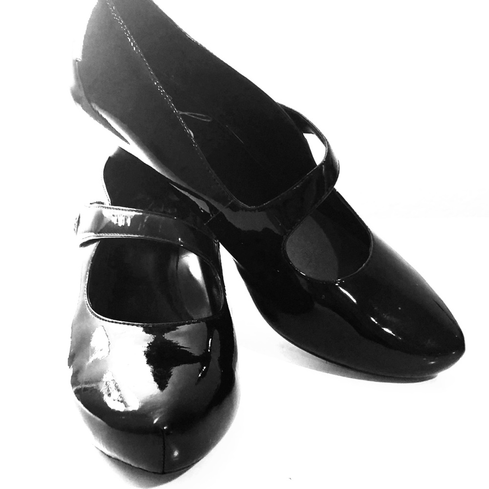 Dansko black patent leather heels
